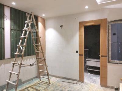 Bedroom Image of 1800 Sq.ft 3 BHK Builder Floor for sale in Vikaspuri New Delhi for Rs. 34000000