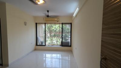 Living Room Image of 775 Sq.ft 2 BHK Apartment / Flat for rent in Evershine Millennium Paradise, Kandivali East Mumbai for Rs. 55000