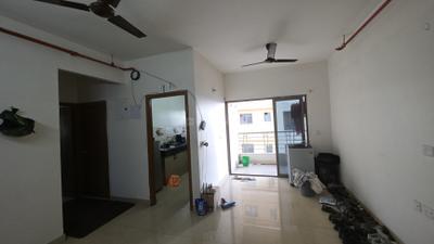 Living Room Image of 1050 Sq.ft 2 BHK Apartment / Flat for rent in Oswal Orchard 126, Agarpara Kolkata for Rs. 20000