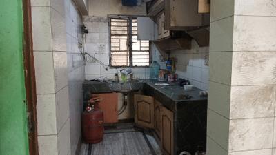 Kitchen Image of 1000 Sq.ft 2 BHK Apartment / Flat for rent in Sarvahit Apartments, Sector 17 Dwarka New Delhi for Rs. 30000