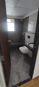 Bathroom Image of 950 Sq.ft 2 BHK Apartment / Flat for rent in Gera World Of Joy, Upper Kharadi Pune for Rs. 37000