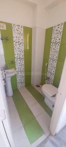 Bathroom Image of 1350 Sq.ft 3 BHK Apartment / Flat for sale in Lalpur Ranchi for Rs. 6400000