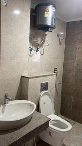 Bathroom Image of 1100 Sq.ft 3 BHK Apartment / Flat for rent in Hero Homes, Sector 88 Mohali for Rs. 35000