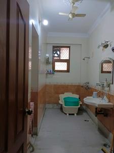 Common Bathroom Image of 1782 Sq.ft 3 BHK Builder Floor for sale in Surya enclave, Paschim Vihar New Delhi for Rs. 32500000