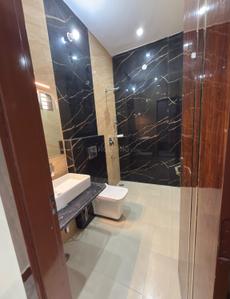 Bathroom Image of 2000 Sq.ft 2 BHK Villa for rent in Dayal Bagh Agra for Rs. 15000