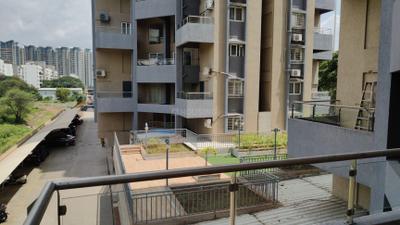 Image of 1080 Sq.ft 1 BHK Duplex for rent in Prithvi Presidio Buiding B Phase 1, Hadapsar, Pune for Rs. 28000