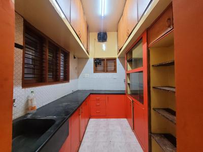Kitchen Image of 1200 Sq.ft 3.5 BHK Duplex for rent in JP Nagar Bengaluru for Rs. 70000