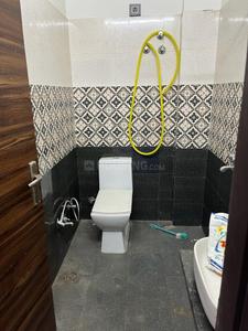 Bathroom Image of 1800 Sq.ft 2 BHK Builder Floor for rent in Mansarovar Extension Jaipur for Rs. 15000