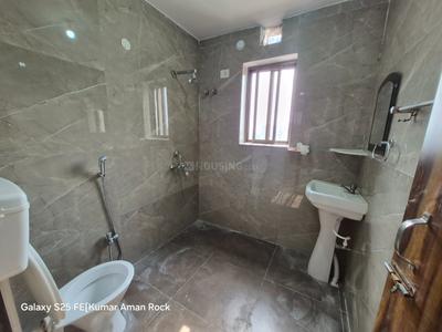Bathroom Image of 2000 Sq.ft 3 BHK Apartment / Flat for rent in Kokar Ranchi for Rs. 25000