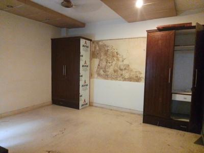 Bedroom Image of 1500 Sq.ft 3 BHK Builder Floor for rent in Bali Nagar New Delhi for Rs. 50000