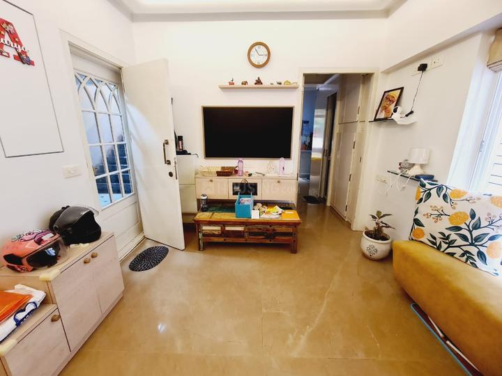 ON A CALL Main Image 1