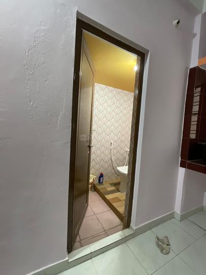 Near Shitala Bhavan Bedroom 1