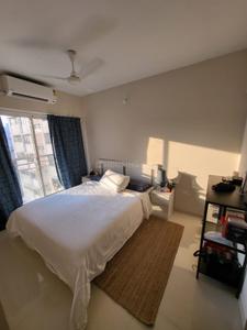 Bedroom Image of 700 Sq.ft 2 BHK Apartment / Flat for rent in Prabhadevi Mumbai for Rs. 150000