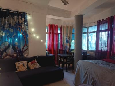 Living Room Image of 520 Sq.ft 1 BHK Apartment / Flat for rent in Khar West Mumbai for Rs. 72000