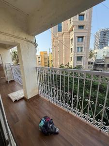 Balcony Image of 1000 Sq.ft 2 BHK Apartment / Flat for rent in Dhaval Ganga, Bandra West Mumbai for Rs. 155000