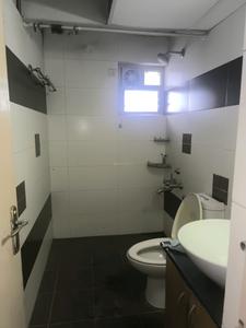 Common Bathroom One Image of 3753 Sq.ft 4.5 BHK Apartment / Flat for sale in Mantri Elite, JP Nagar Bengaluru for Rs. 55000000