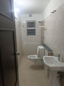 Bathroom Image of 1700 Sq.ft 3 BHK Apartment / Flat for rent in Aditya Empress Towers, Shaikpet Hyderabad for Rs. 60000