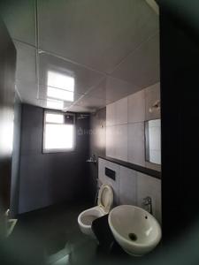 Bathroom Image of 1350 Sq.ft 3 BHK Apartment / Flat for rent in Kolte Patil 24K Sereno, Baner Pune for Rs. 63000