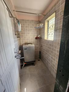Bathroom Image of 650 Sq.ft 1 BHK Apartment / Flat for rent in Runwal Plaza, Thane West Thane for Rs. 27500