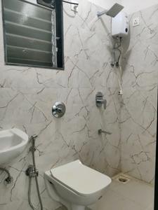 Common Bathroom Image of 620 Sq.ft 2 BHK Apartment / Flat for rent in Reliable Unique Shine, Vikhroli East Mumbai for Rs. 50000