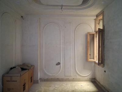 Living Room Image of 1050 Sq.ft 2 BHK Apartment / Flat for sale in Sector 49 Noida for Rs. 4700000