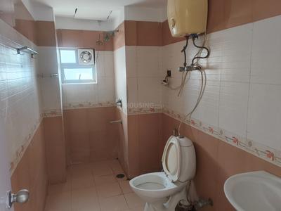 Bathroom Image of 1458 Sq.ft 3 BHK Apartment / Flat for rent in South City Residency, Prince Anwar Shah Connector Kolkata for Rs. 65000