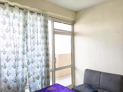 Bedroom Image of 400 Sq.ft 1 BHK Apartment / Flat for rent in Pyramid Urban Homes, Sector 70A Gurgaon for Rs. 24000