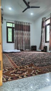 Bedroom Image of 4000 Sq.ft 5 BHK Independent House for sale in Gulab Bagh Srinagar for Rs. 19000000