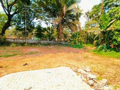 Image of 2500 Sq.ft Residential Plot / Land for sale in Kakkanad, Kochi for Rs. 8250000