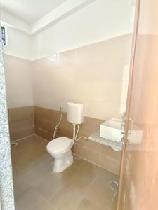 Bathroom Image of 1500 Sq.ft 3 BHK Independent House for rent in Airport Road Bhopal for Rs. 20000