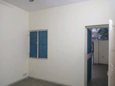 Bedroom Image of 900 Sq.ft 3 BHK Apartment / Flat for sale in GH 14 DDA MIG, Paschim Vihar New Delhi for Rs. 13000000