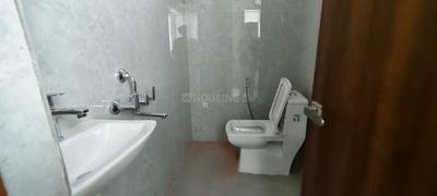 Bathroom Image of 750 Sq.ft 1 RK Apartment / Flat for rent in RKReal Ayyappa Society, Madhapur Hyderabad for Rs. 32000