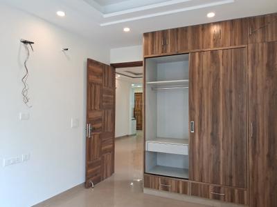 Bedroom Image of 1800 Sq.ft 3 BHK Builder Floor for sale in Paschim Vihar New Delhi for Rs. 41000000