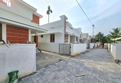 Image of 700 Sq.ft 2 BHK Independent House for sale in Kalamassery, Kochi for Rs. 3600000