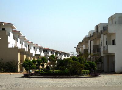 Image of 1742 Sq.ft 3.5 BHK Villa for sale in Paramount Golfforeste Villas, Surajpur, Greater Noida for Rs. 17500000