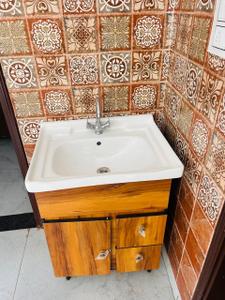 Bathroom Image of 1150 Sq.ft 4 BHK Independent House for sale in Badal Colony Zirakpur for Rs. 12500000