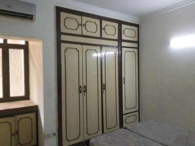 Bedroom Image of 1100 Sq.ft 3 BHK Apartment / Flat for sale in Vikaspuri New Delhi for Rs. 14000000