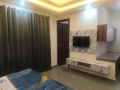 Bedroom Image of 500 Sq.ft 1 RK Apartment / Flat for rent in Sector 17 Gurgaon for Rs. 24500