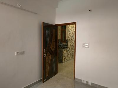 Bedroom Image of 750 Sq.ft 2 BHK Builder Floor for sale in DLF Ankur Vihar Ghaziabad for Rs. 2365555