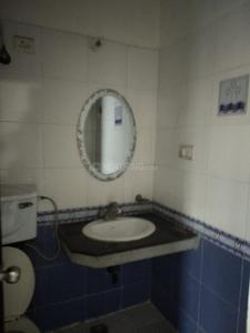Bathroom Image of 1615 Sq.ft 3 BHK Apartment / Flat for sale in Mahagun Mansion Phase 1 and 2, Indirapuram Ghaziabad for Rs. 17800000