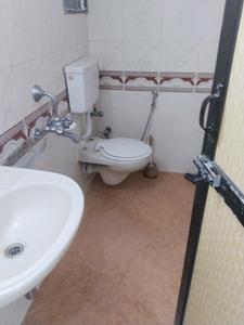 Common Bathroom Image of 1320 Sq.ft 3 BHK Apartment / Flat for sale in Ekta Trinity, Santacruz West Mumbai for Rs. 63000000