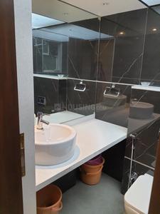 Bathroom Image of 1250 Sq.ft 2 BHK Apartment / Flat for rent in K Raheja Woods, Kalyani Nagar Pune for Rs. 48000