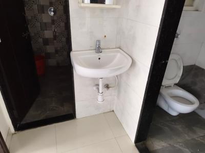 Bathroom Image of 650 Sq.ft 1 BHK Apartment / Flat for rent in Viraj Anandwan, Ambegaon Budruk Pune for Rs. 14000