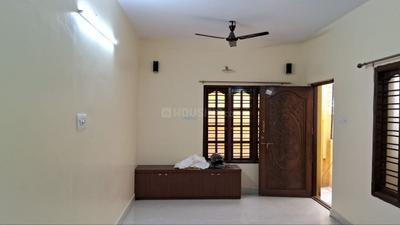 Living Room Image of 1300 Sq.ft 3 BHK Duplex for rent in Halasuru Bengaluru for Rs. 40000