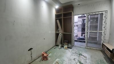 Bedroom Image of 1710 Sq.ft 3 BHK Builder Floor for sale in Anand Vihar New Delhi for Rs. 30000000