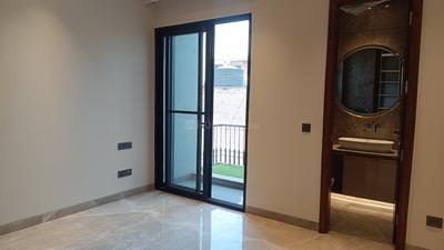 Bedroom Image of 2000 Sq.ft 3 BHK Builder Floor for sale in Vasant Vihar New Delhi for Rs. 110000000