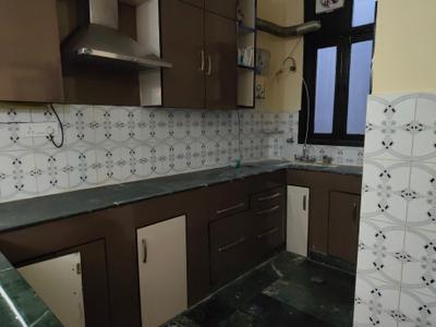 Kitchen Image of 1950 Sq.ft 2 BHK Builder Floor for rent in DLF Phase 1 Gurgaon for Rs. 65000