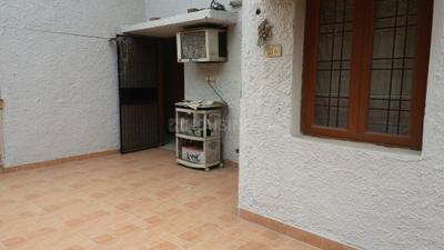 Balcony Image of 950 Sq.ft 2 BHK Apartment / Flat for rent in Sarita Vihar New Delhi for Rs. 42000