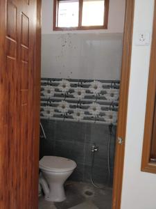 Bathroom Image of 550 Sq.ft 2 BHK Builder Floor for sale in Sector 87 Noida for Rs. 2450000