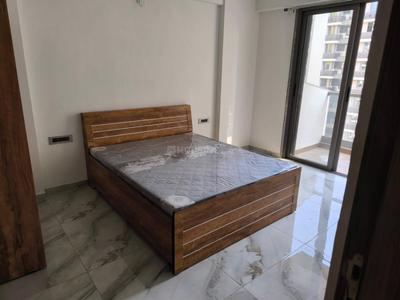 Bedroom Image of 1500 Sq.ft 2 BHK Apartment / Flat for rent in Swagat Kingsland, Sargasan Gandhinagar for Rs. 28000